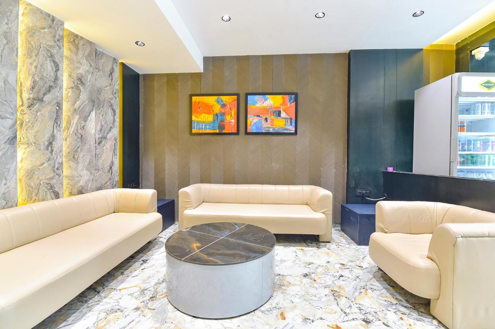 Hotel Fabhotel Prime The Grey Circle