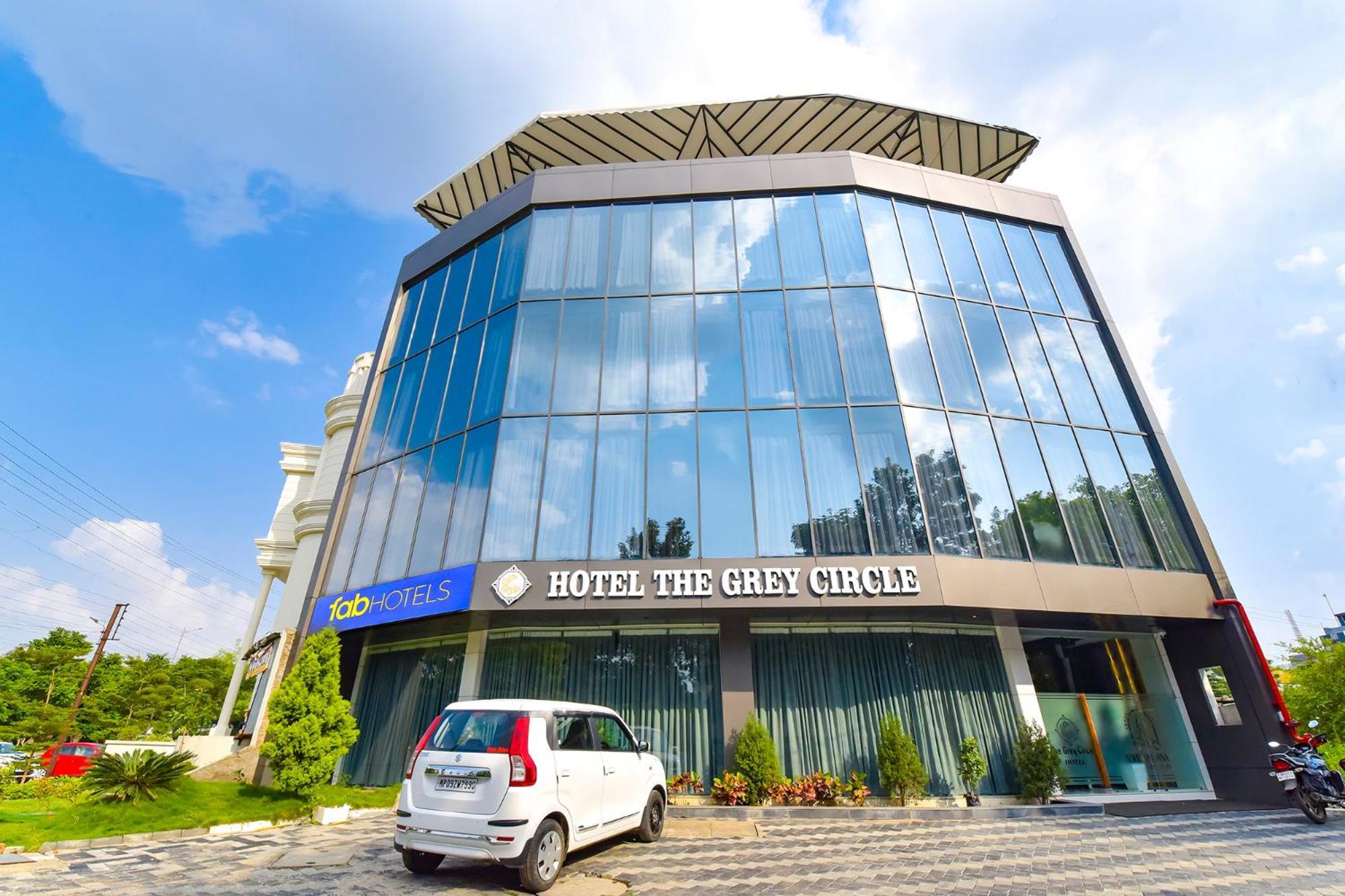 Fabhotel Prime The Grey Circle Hotel 3*