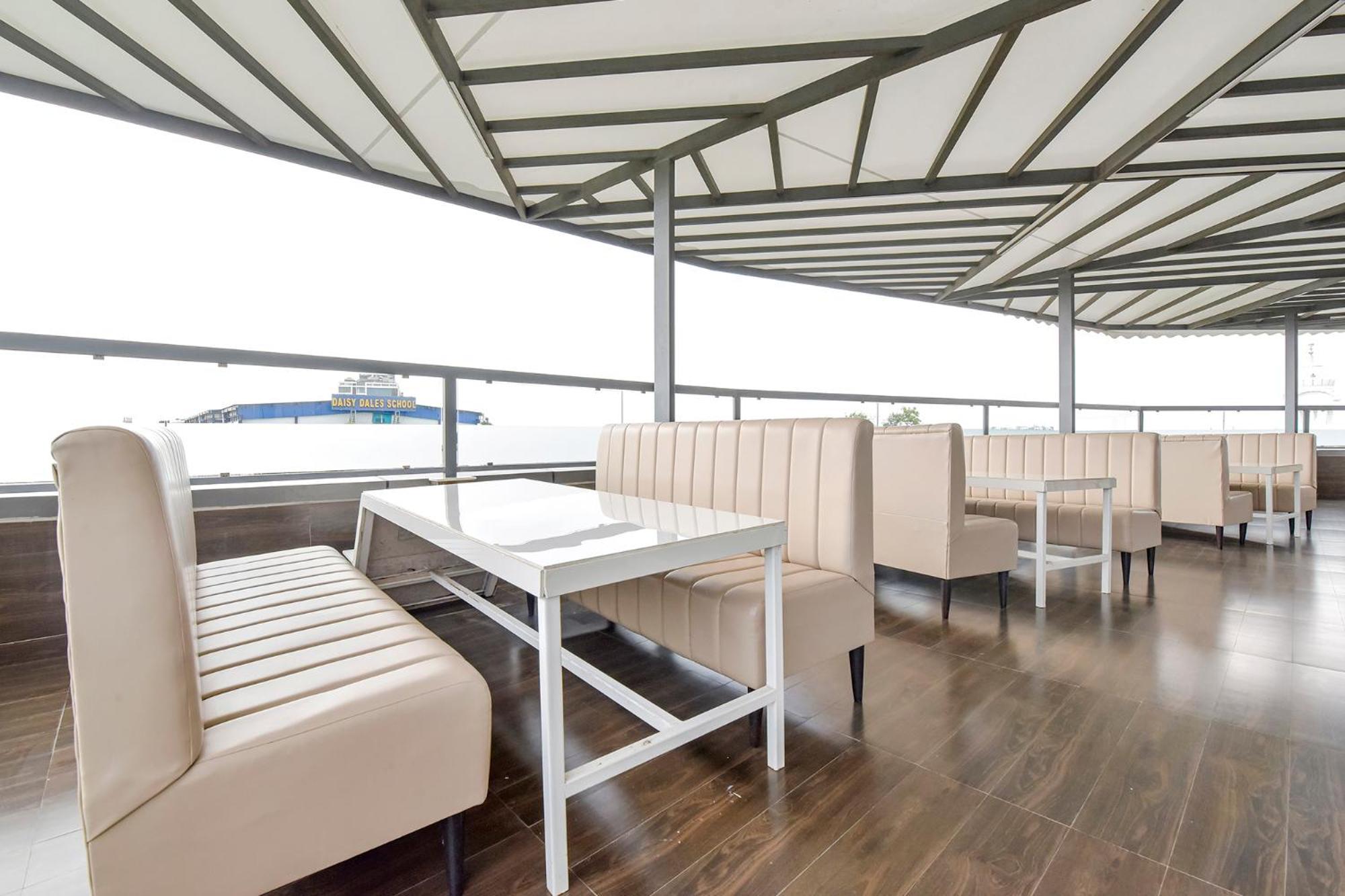 Fabhotel Prime The Grey Circle Indore