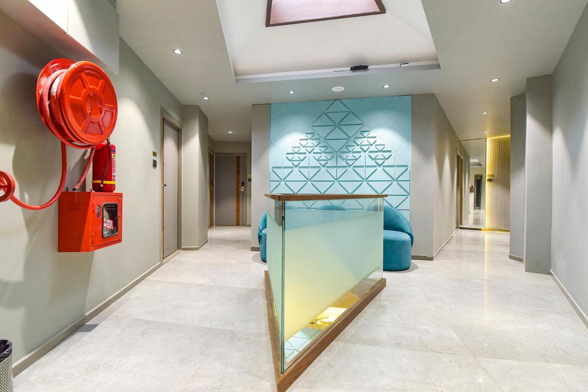 Fabhotel Prime The Grey Circle Hotel 3*